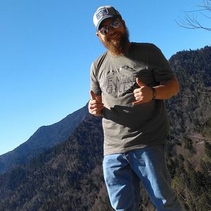 Meet your Posher, Travis